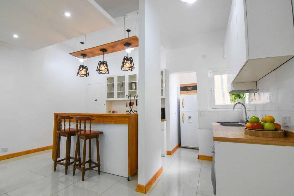 Dpto. En Recoleta: Calido, Proximo Y Confortable Buenos Aires Esterno foto